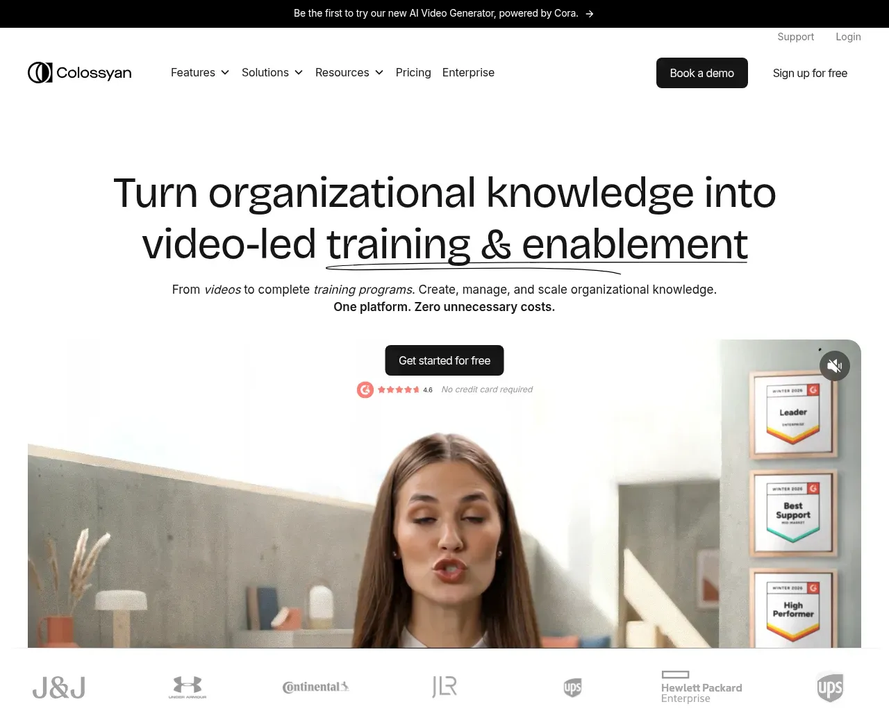 Page d'accueil de Colossyan montrant le présentateur avatar IA et le flux de travail de création de vidéos de formation